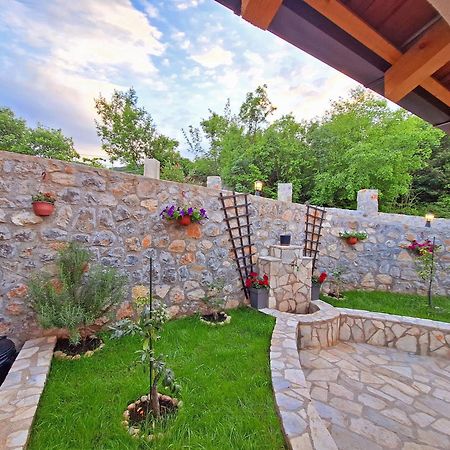 Sunny Side Apartments Rijeka Crnojevića Екстериор снимка