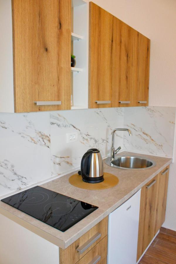 Sunny Side Apartments Rijeka Crnojevića Екстериор снимка