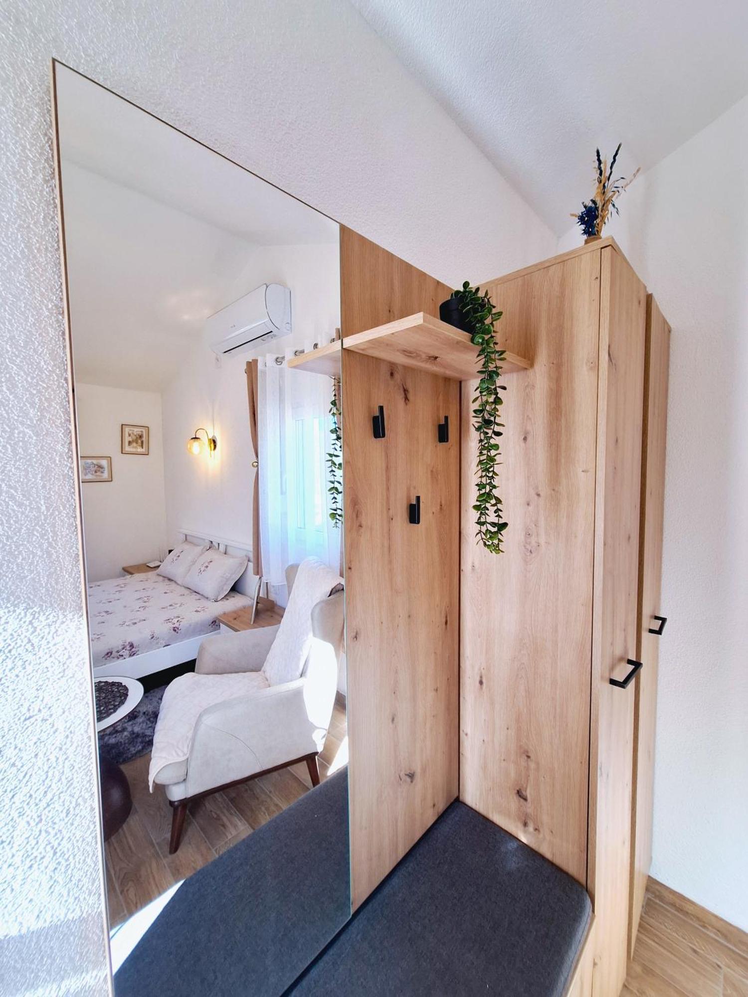 Sunny Side Apartments Rijeka Crnojevića Екстериор снимка