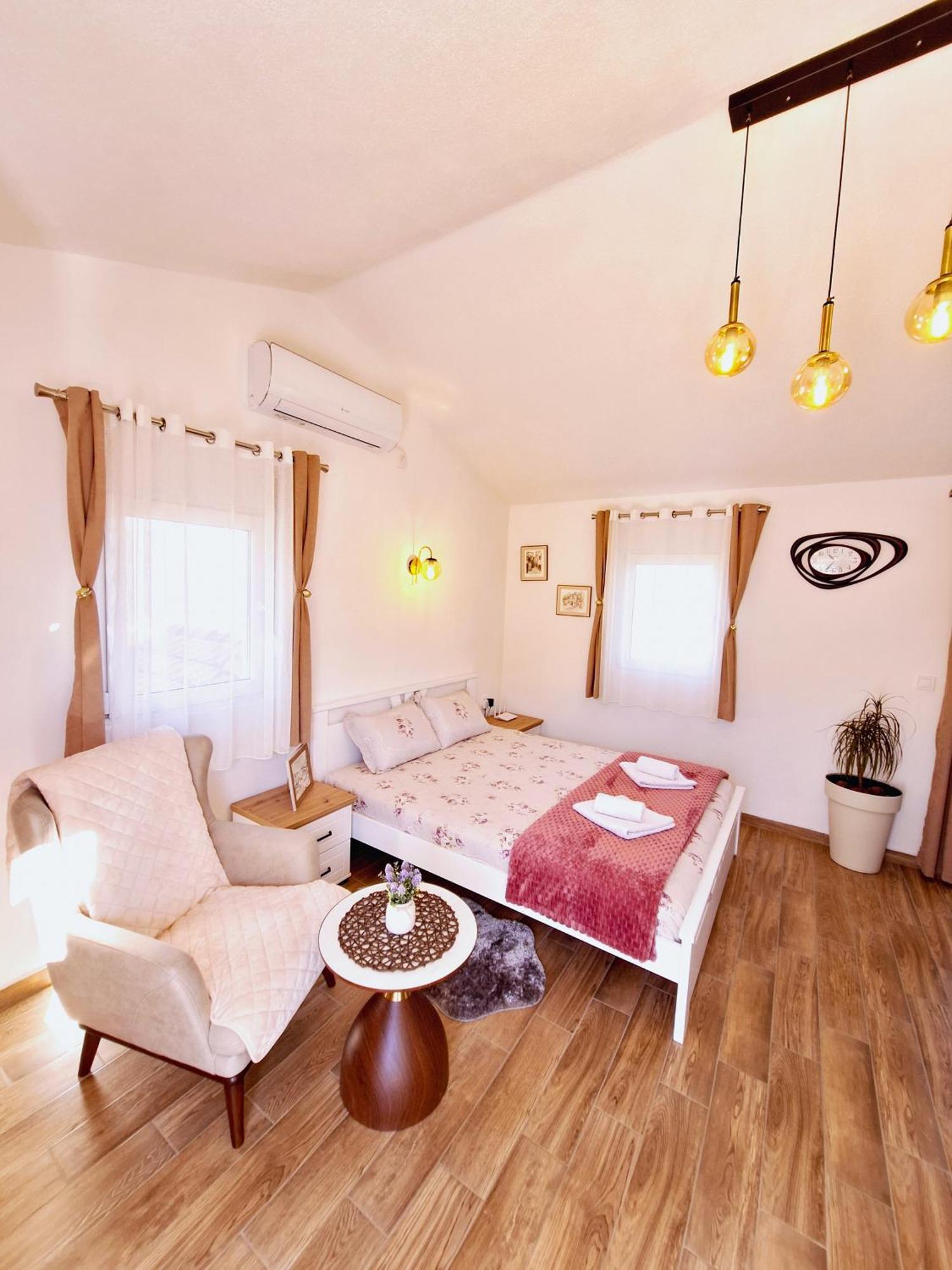 Sunny Side Apartments Rijeka Crnojevića Екстериор снимка