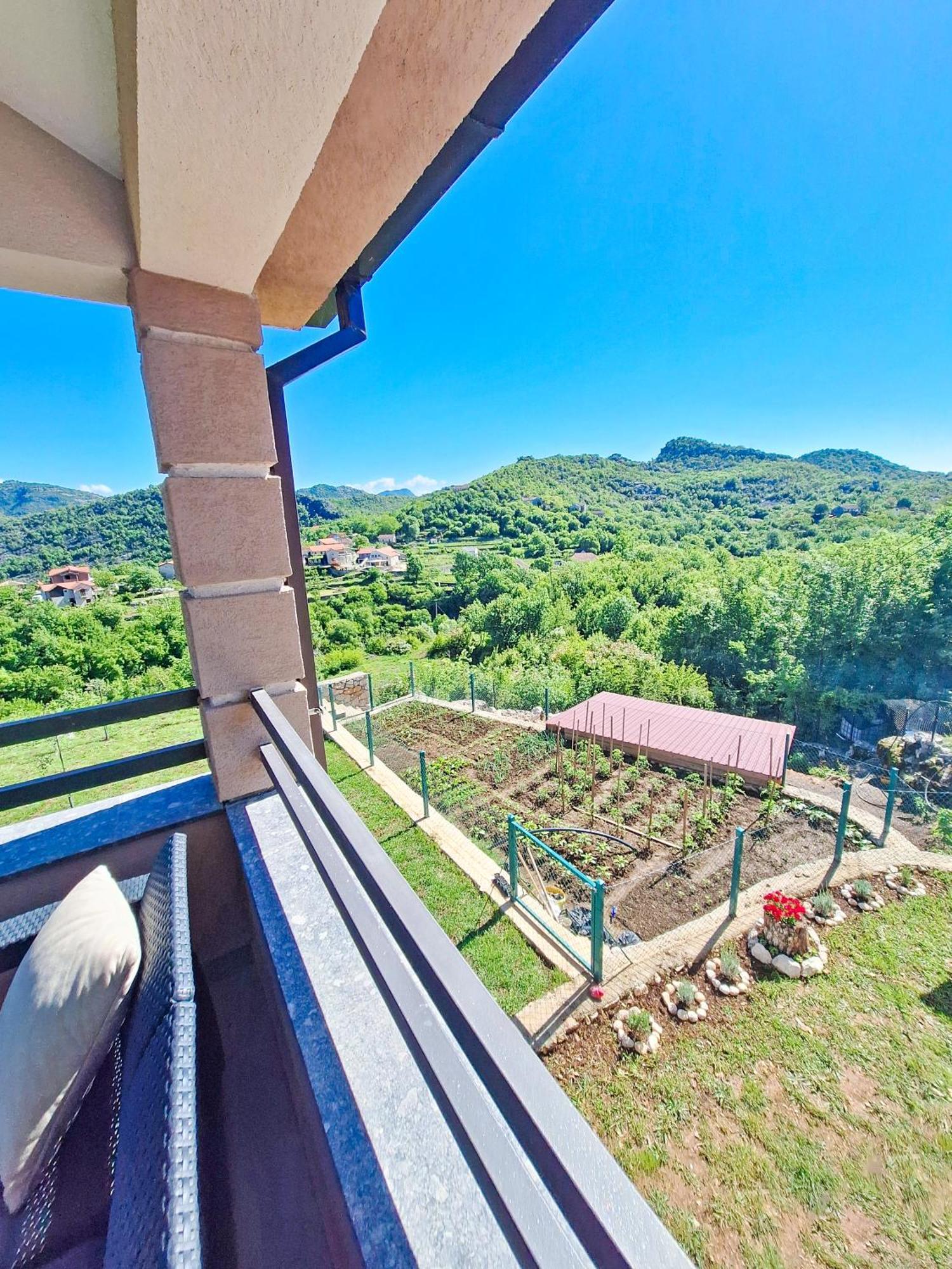 Sunny Side Apartments Rijeka Crnojevića Екстериор снимка